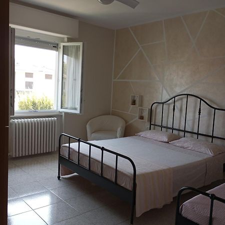 Apartamento Casa Vacanze Il Fiore Di Loto Zibido San Giacomo Exterior foto