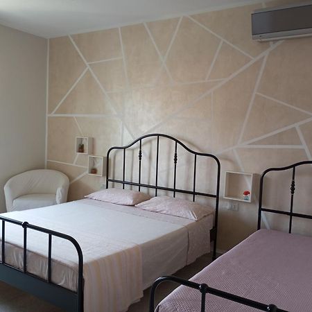Apartamento Casa Vacanze Il Fiore Di Loto Zibido San Giacomo Exterior foto