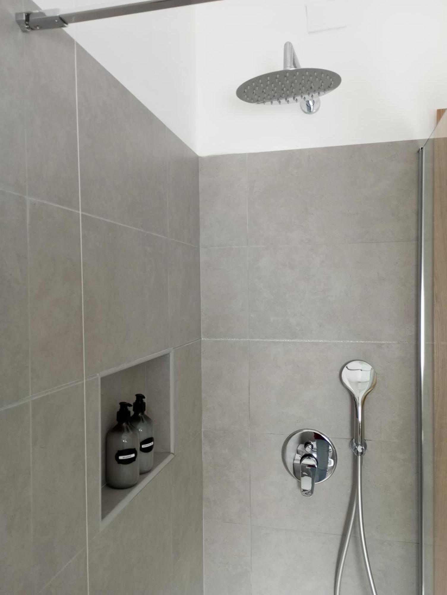 Apartamento Casa Vacanze Il Fiore Di Loto Zibido San Giacomo Exterior foto