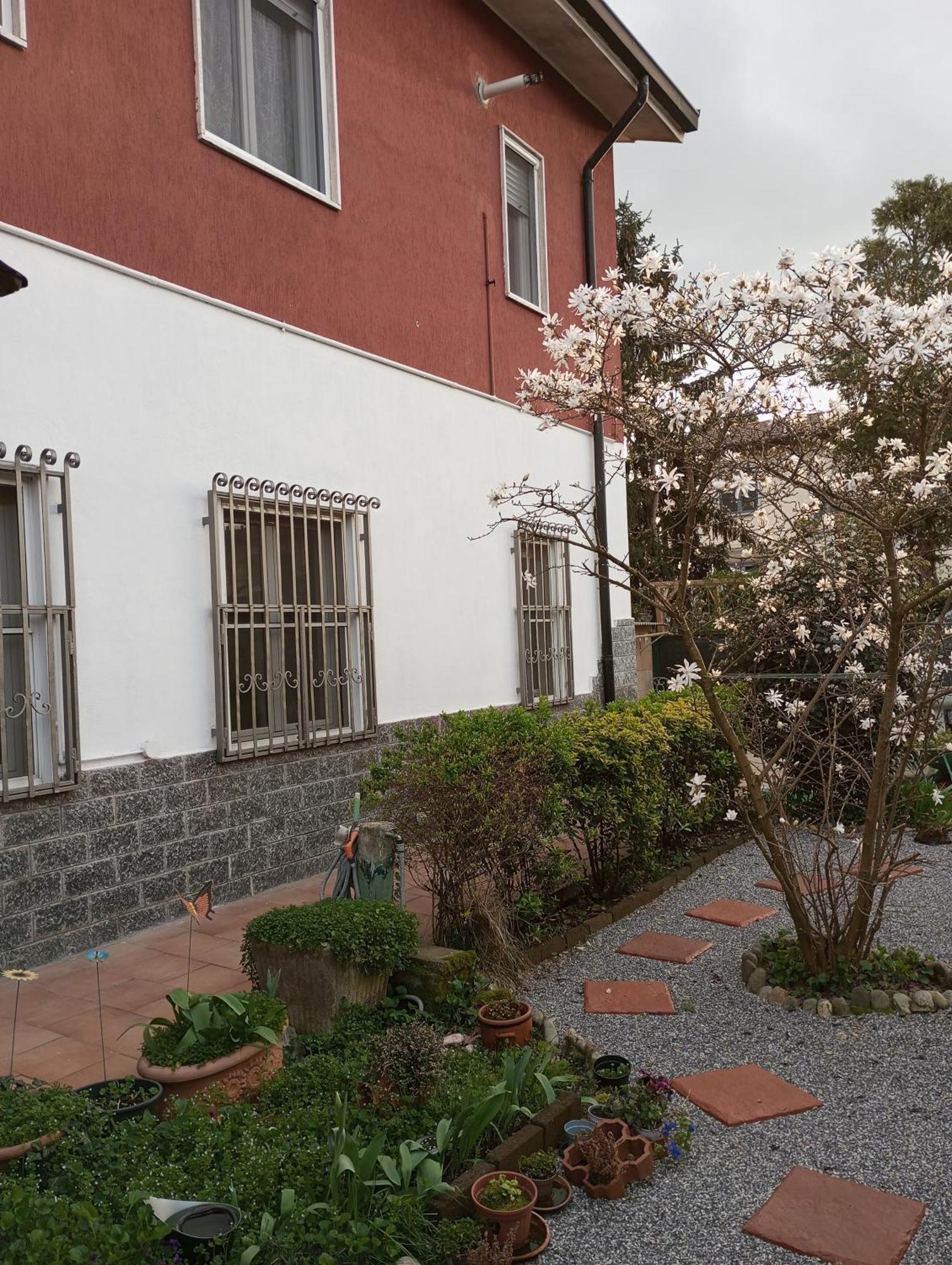 Apartamento Casa Vacanze Il Fiore Di Loto Zibido San Giacomo Exterior foto