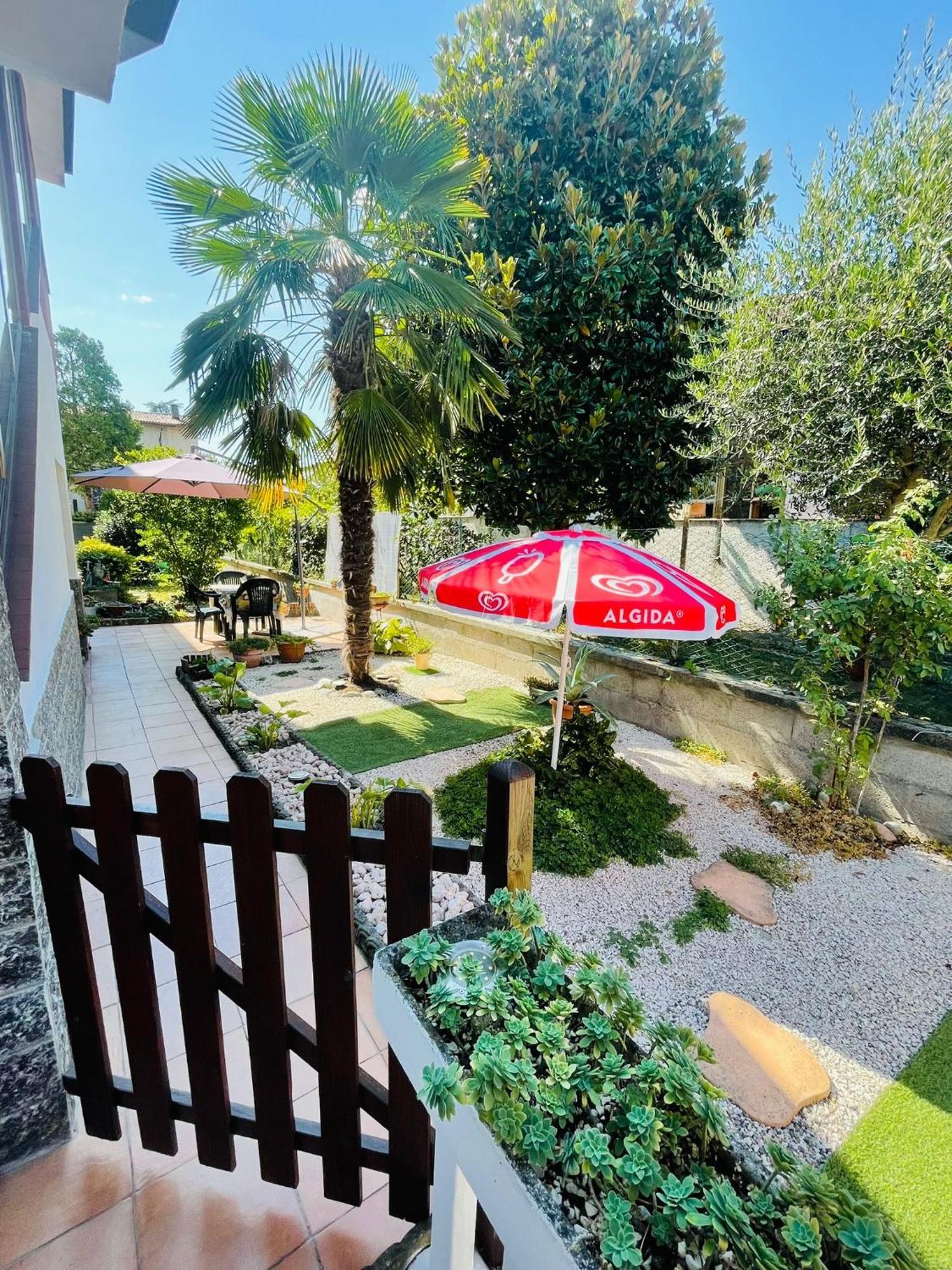 Apartamento Casa Vacanze Il Fiore Di Loto Zibido San Giacomo Exterior foto
