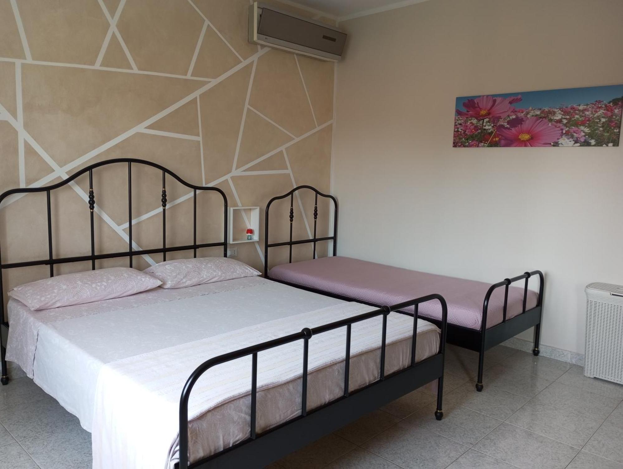 Apartamento Casa Vacanze Il Fiore Di Loto Zibido San Giacomo Exterior foto